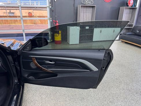 Used 2015 BMW 435i xDrive Convertible image 18