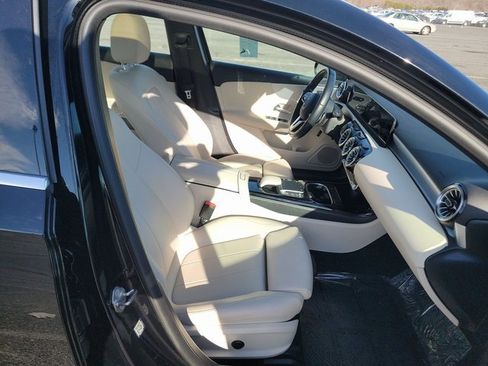 Used 2022 Mercedes-Benz A 220 image 5