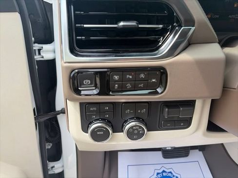 New 2026 GMC Yukon XL Denali w/ Advanced Technology Package AWD/4WD image 20