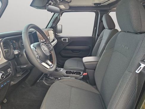 Used 2024 Jeep Wrangler Unlimited Sahara image 10