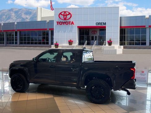 New 2026 Toyota Tacoma SR5 AWD/4WD image 3