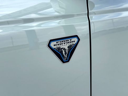 Used 2021 Ford Bronco First Edition image 3