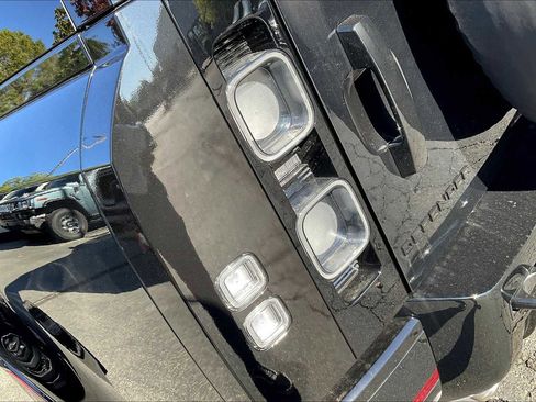 New 2025 Land Rover Defender 130 V8 image 25