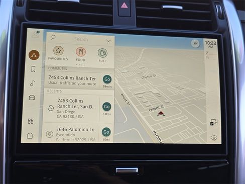 Used 2025 Land Rover Discovery S image 24