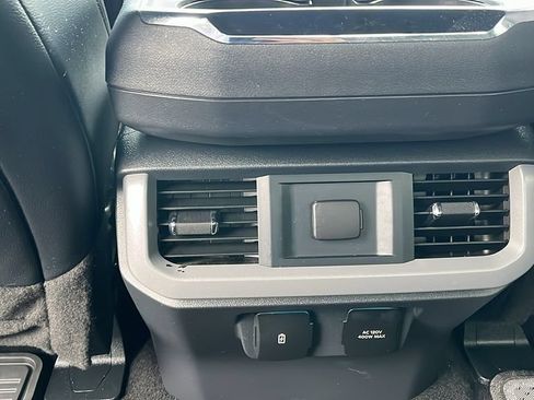 Used 2024 Ford F150 Lariat w/ Tow/Haul Package AWD/4WD image 21