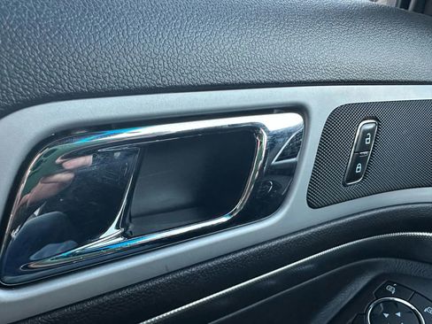 Used 2015 Ford Explorer Sport image 22