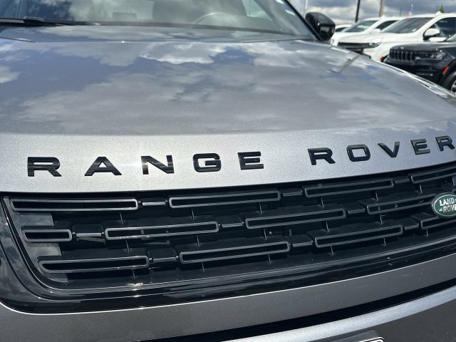 Used 2024 Land Rover Range Rover Evoque S AWD/4WD image 31