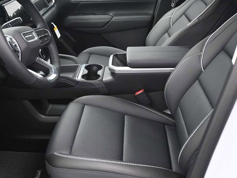 New 2026 GMC Terrain Denali image 13