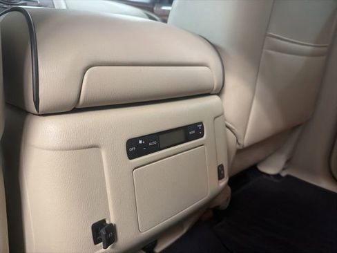 Used 2019 INFINITI QX80 Luxe w/ All-Season Package image 24