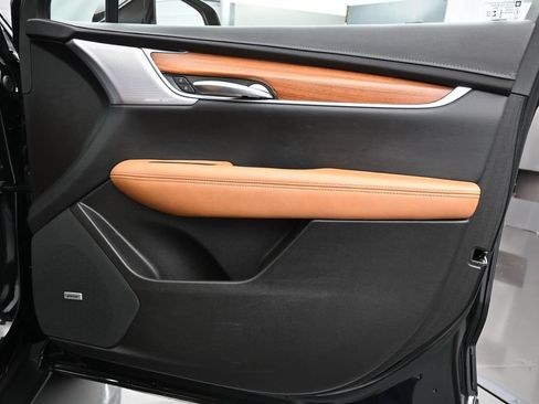 Certified 2023 Cadillac XT5 Premium Luxury AWD/4WD image 34