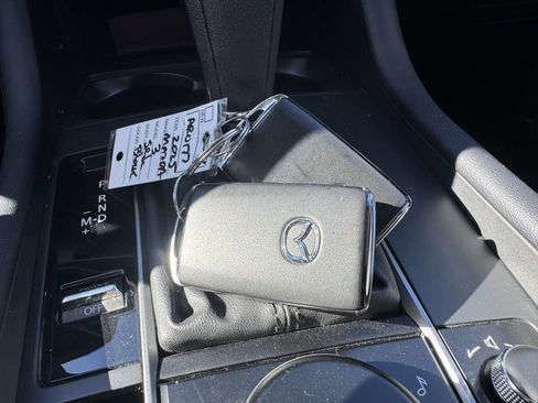 Used 2025 MAZDA MAZDA3 s image 22