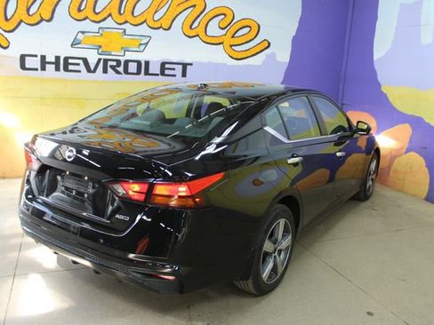 Used 2021 Nissan Altima 2.5 S AWD/4WD image 4