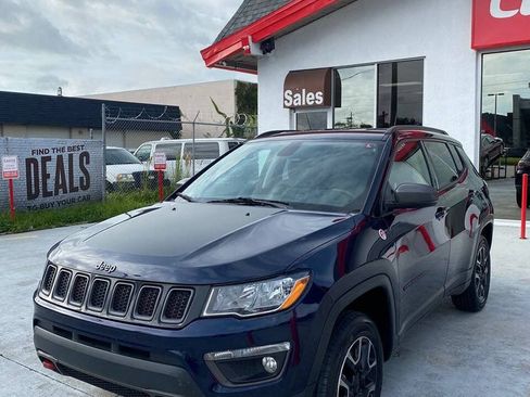 Used 2019 Jeep Compass Trailhawk AWD/4WD image 2