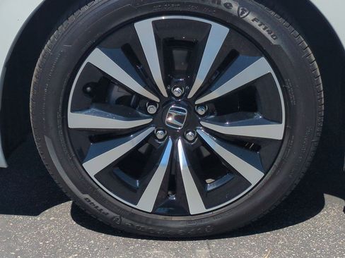 Certified 2023 Honda Civic EX image 27