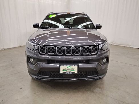 Used 2024 Jeep Compass Latitude w/ Altitude Special Edition AWD/4WD image 8