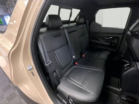 Certified 2023 Hyundai Santa Cruz Limited image 18