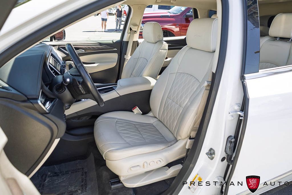Used 2023 Buick Enclave Avenir w/ Avenir Technology Package AWD/4WD image 24