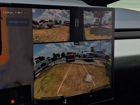 Used 2025 Tesla Cybertruck AWD Crew Cab image 19