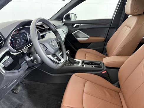 Certified 2025 Audi Q3 2.0T Premium w/ Convenience Package image 5