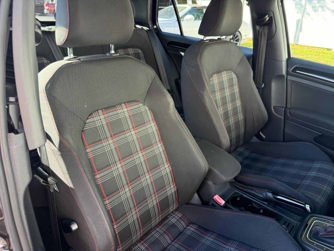 Used 2016 Volkswagen GTI S FWD image 40