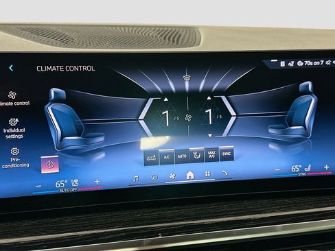 New 2026 BMW X5 sDrive40i w/ M Sport Package image 16