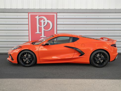 Used 2021 Chevrolet Corvette Stingray Premium Cpe w/ Z51 Performance Package image 37