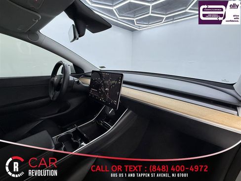 Used 2020 Tesla Model Y Performance image 29