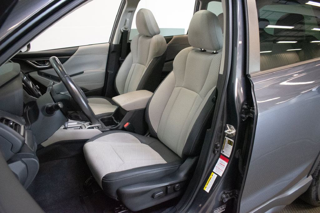 Used 2022 Subaru Forester Premium AWD/4WD image 17