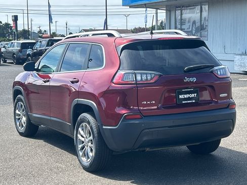 Used 2021 Jeep Cherokee Latitude Plus AWD/4WD image 7