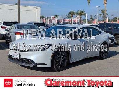 Certified 2025 Toyota Prius XLE