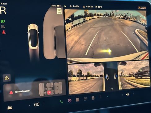 Used 2023 Tesla Model 3 Standard Range image 18