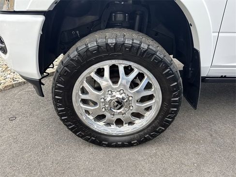 Used 2024 RAM 3500 Limited w/ Safety Group image 34