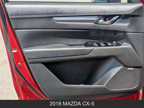 Used 2018 MAZDA CX-5 Touring w/ Preferred Equipment Package FWD image 11