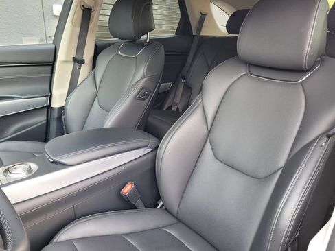 Used 2023 Genesis GV70 2.5T w/ Select Package image 15