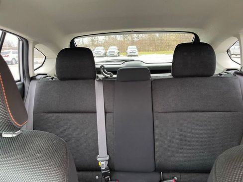 Used 2017 Subaru Crosstrek 2.0i Premium image 12