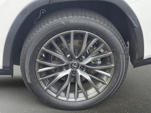 Used 2022 Lexus RX 450hL Luxury image 35