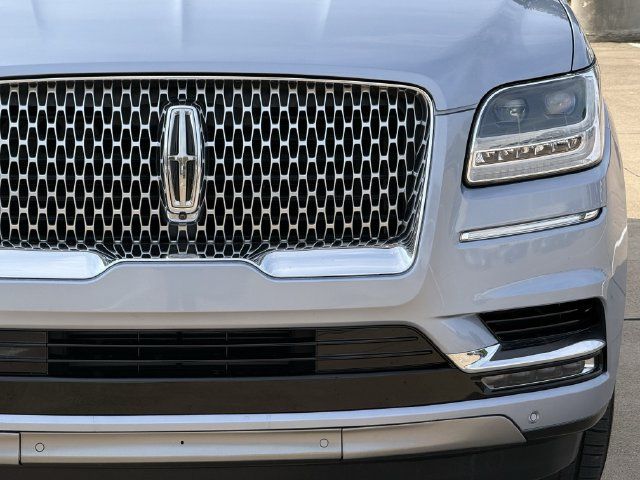 Used 2019 Lincoln Navigator L Black Label w/ Cargo Package AWD/4WD image 8