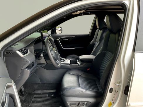 Used 2023 Toyota RAV4 XSE AWD/4WD image 21
