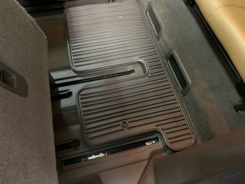 Used 2016 Buick Enclave Premium w/ Experience Buick Package image 29