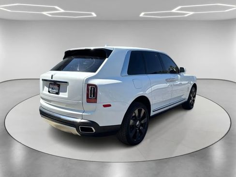 Used 2019 Rolls-Royce Cullinan image 5