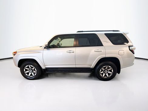 Used 2022 Toyota 4Runner TRD Off-Road Premium image 4