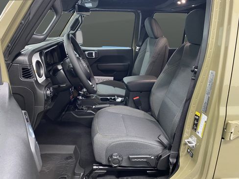 New 2026 Jeep Gladiator Willys AWD/4WD image 4