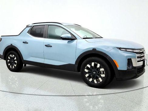 Used 2025 Hyundai Santa Cruz SEL FWD image 3