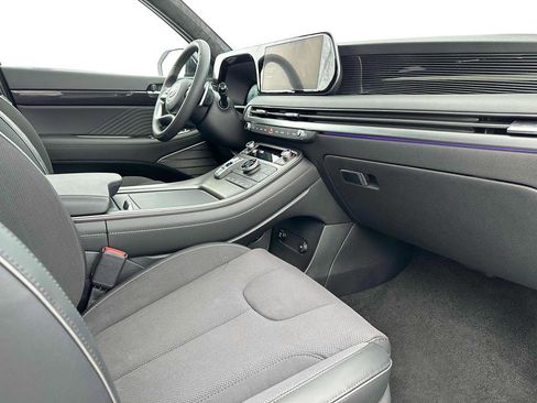 Used 2025 Hyundai Palisade Calligraphy image 17