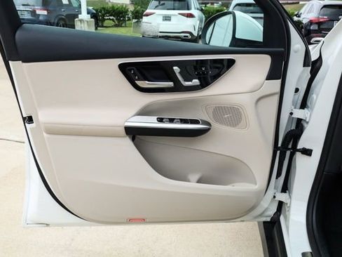 Certified 2025 Mercedes-Benz GLC 300 image 25