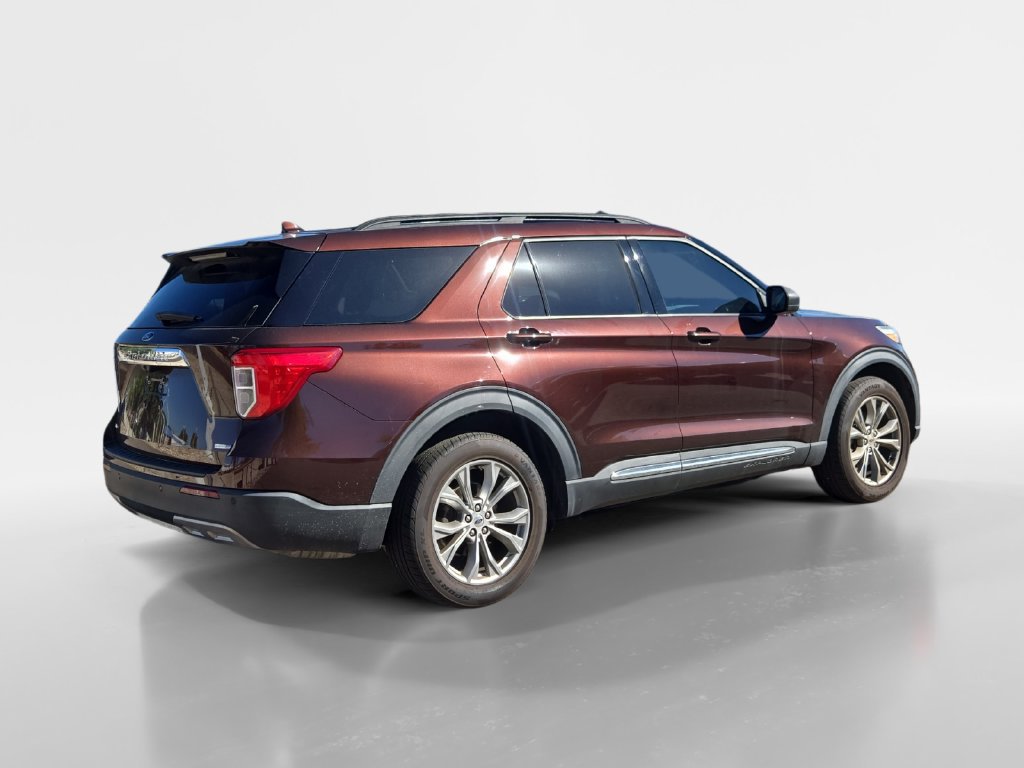 Used 2020 Ford Explorer XLT w/ Equipment Group 202A AWD/4WD image 6
