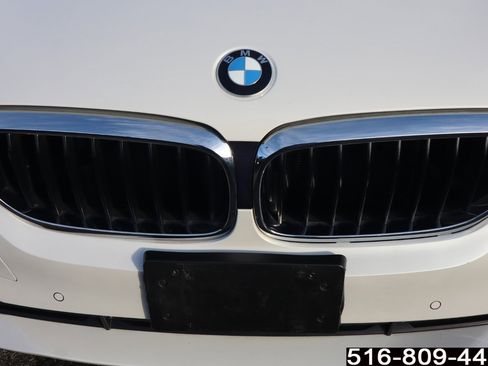 Used 2018 BMW 540i xDrive w/ Premium Package image 31