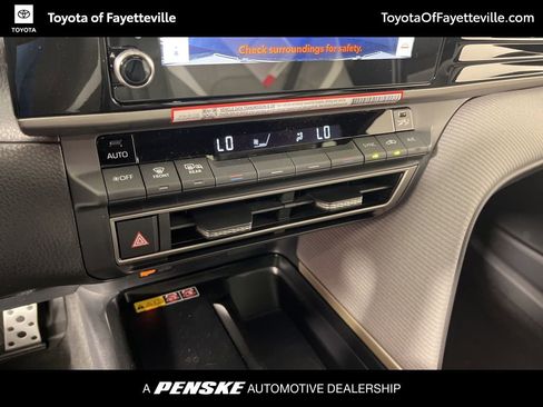 Used 2026 Toyota Camry SE image 30