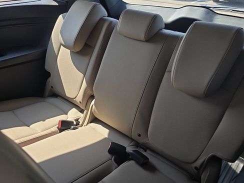 Used 2024 Honda Odyssey Touring image 11
