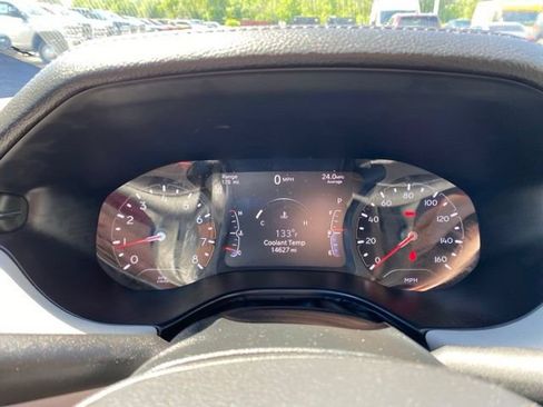 Used 2024 Jeep Compass Limited AWD/4WD image 16